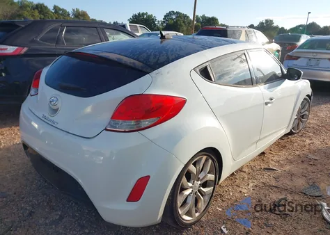 2013 Hyundai Veloster Base W/Gray from USA, damaged, VIN KMHTC6AD4DU086819
